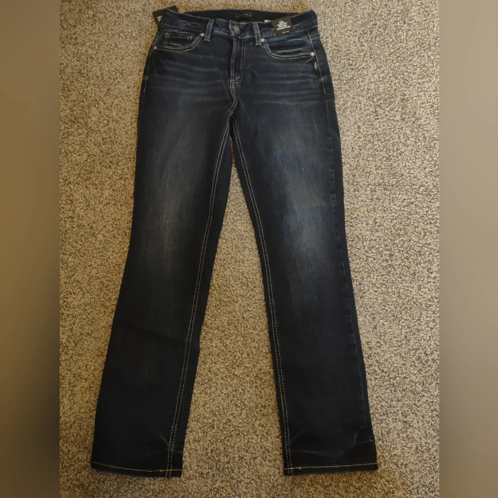 Silver Jeans Co. Suki Curvy Fit Mid Rise Jeans - Picture 2 of 14